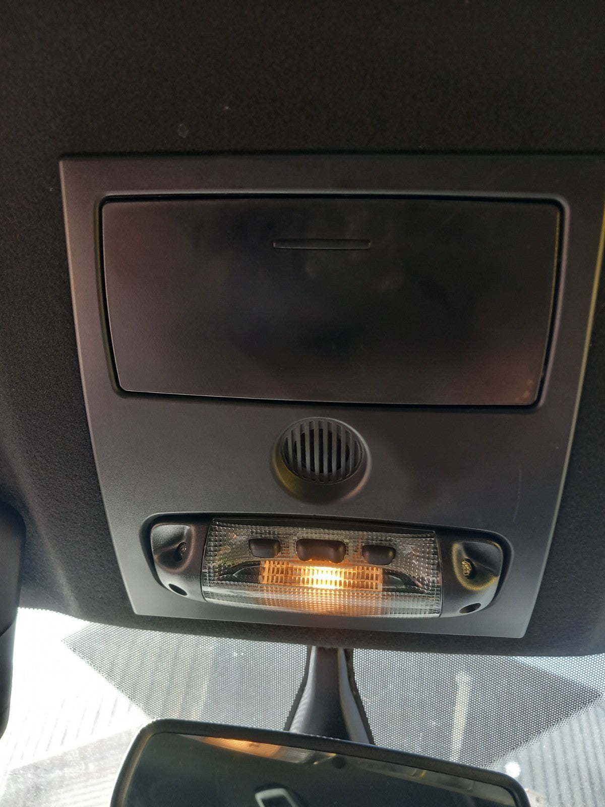 2017 Ford Ranger Wildtrak Front Interior Roof Reading Light Warranty A401 - Image 1