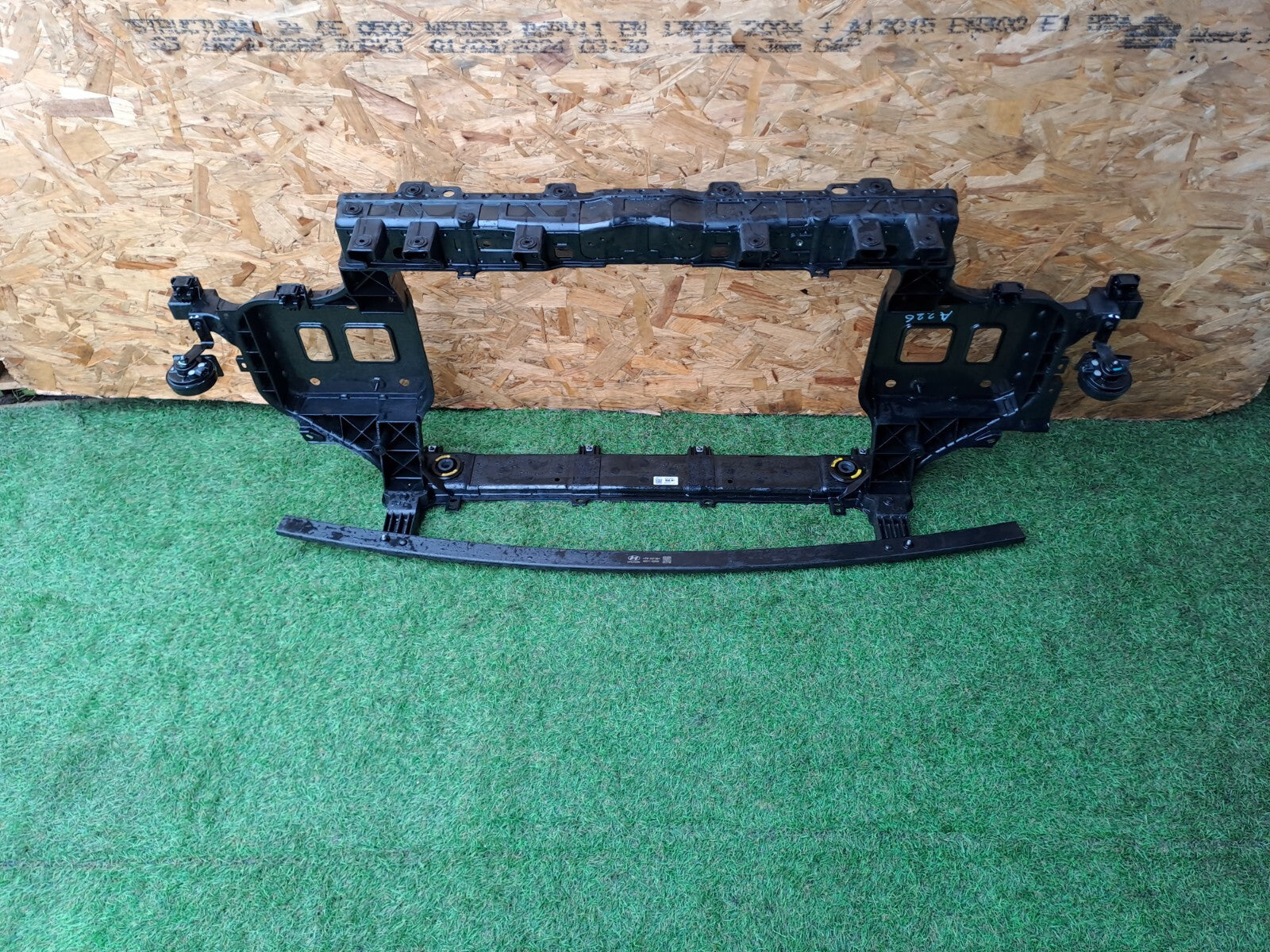 Hyundai Ioniq 5 Namsan 2024 Slam Panel Frame Centre Part 64101-GI000 86571-GI000 - Image 1