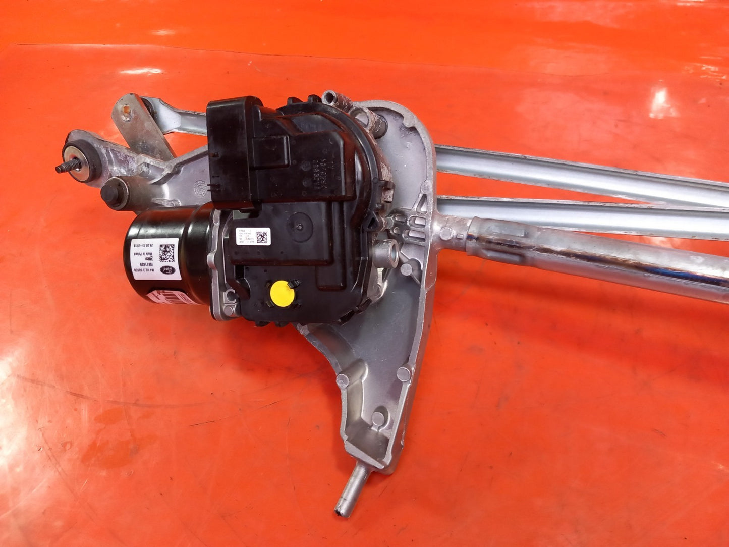 Ford Transit Custom 2024 Front Windscreen Wiper Motor and Linkage A406 - Image 6