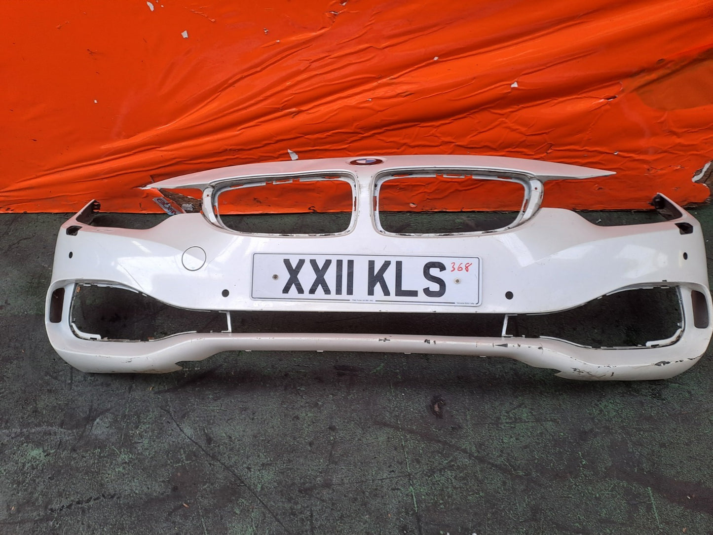 ✅BMW 420D F33 2.0 Diesel 2016 Front Bumper White Scratches A368 - Image 1