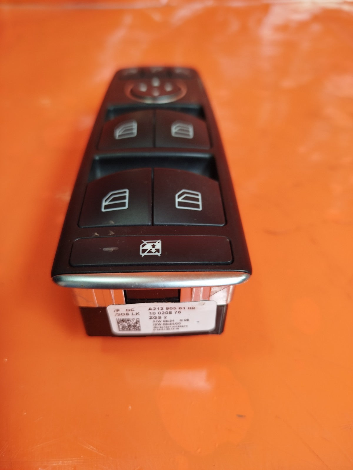 ebay-src:https://i.ebayimg.com/00/s/mtywmfgxmjaw/z/hmuaaeswxxlodqzc/$_57.jpg
