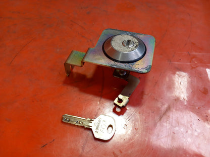 2021 Mercedes W415 Citan Sliding Door Lock Warranty A399 - Image 3
