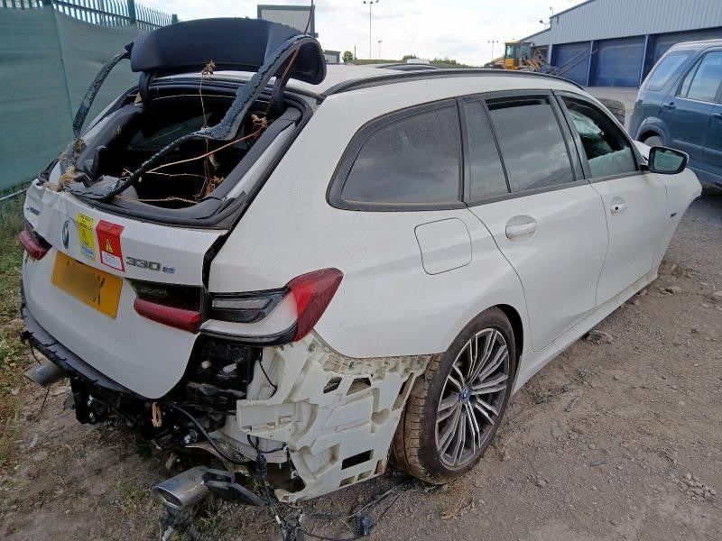 ✅BMW 330E Xdrive G21 2.0 PETROL 2022 BREAKING PRICE PER WHEEL NUT ONLY WHITE - Image 10