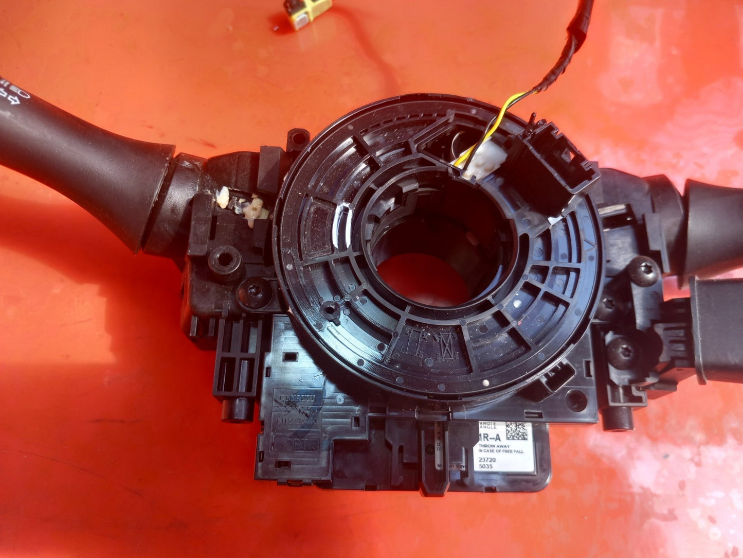Renault Captur 1.6 Petrol 2023 Wiper Indicator Control Switch Stalk Squib A392 - Image 3