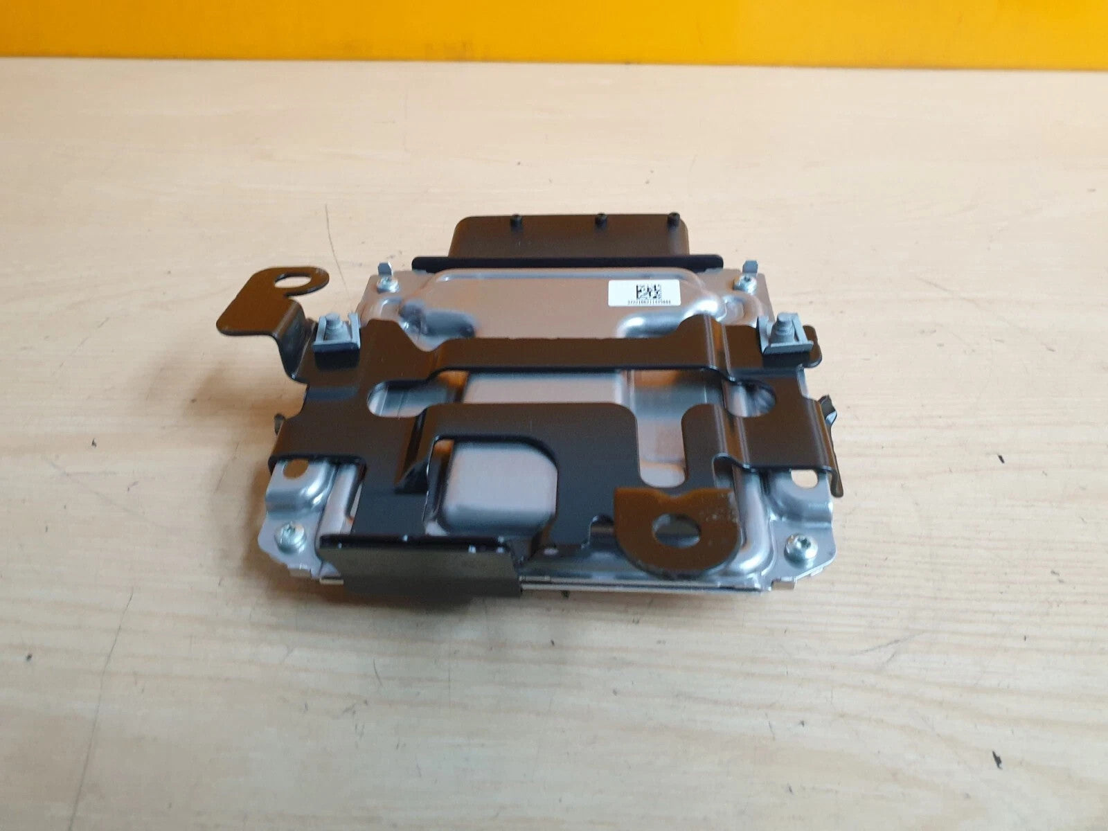 ebay-src:https://i.ebayimg.com/00/s/mtiwmfgxnjaw/z/zkeaaeswatdp-1ax/$_57.jpg