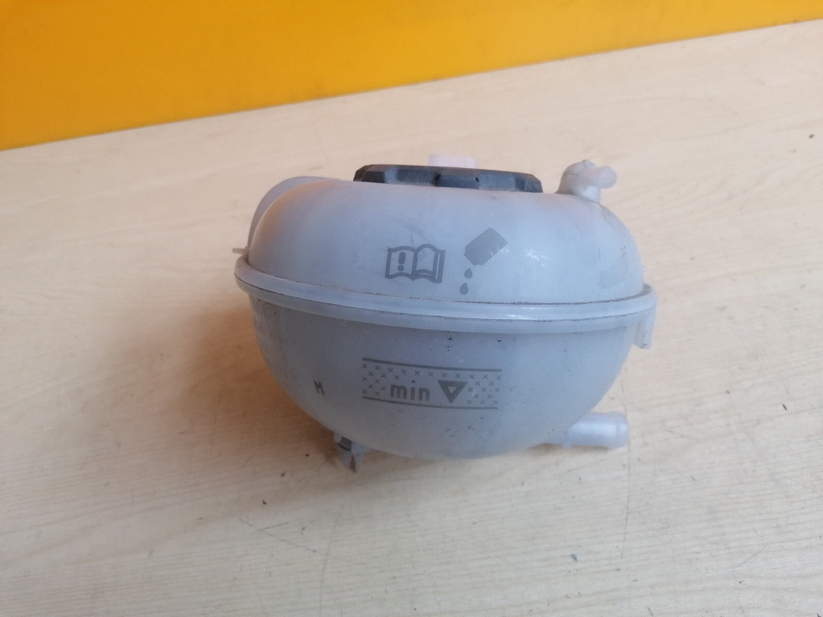 ✅2021 AUDI Q3 F3 1.5TFSI OVERFLOW EXPANSION TANK BOTTLE 5Q0121407M + WARRANTY - Image 4