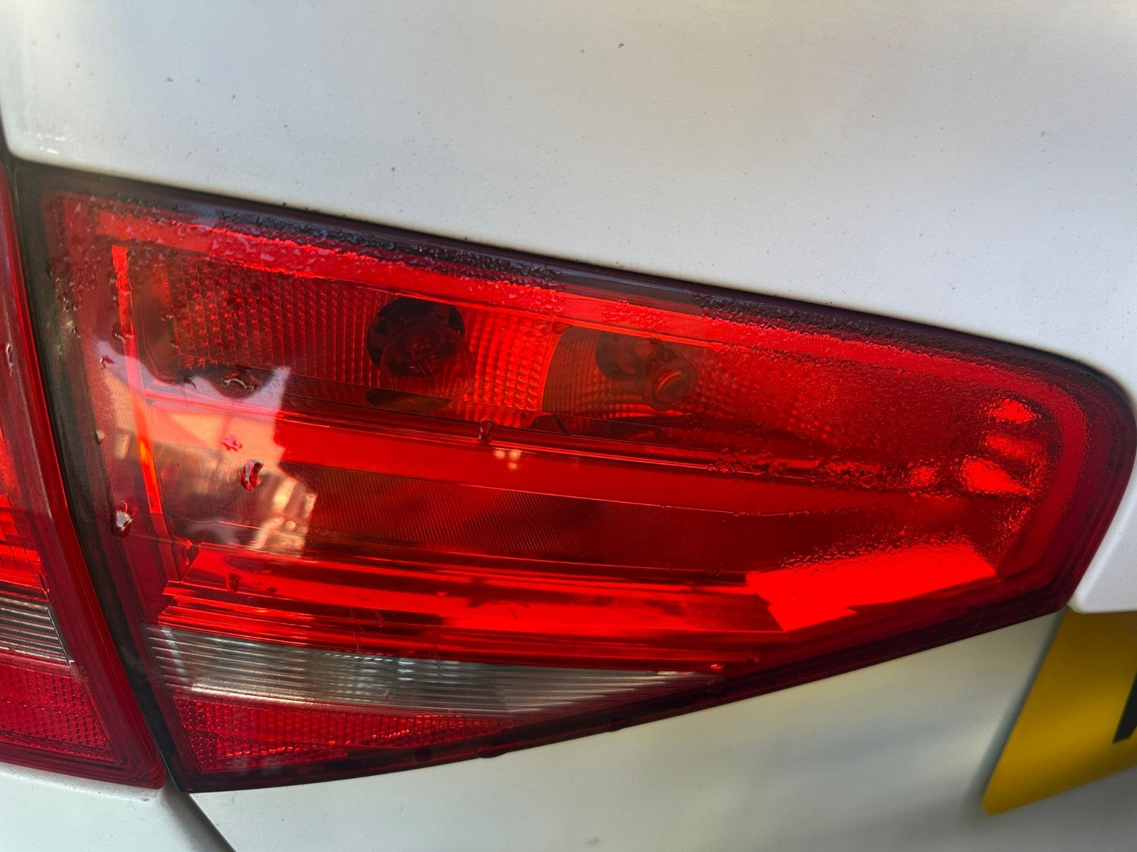 ✅2012 AUDI A4 B8 2.0D REAR LEFT INNER TAIL LIGHT + WARRANTY A323 - Image 1