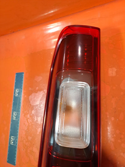✅2016 RENAULT TRAFIC MK3 Sl27 1.6D REAR LEFT TAIL LIGHT 265556737R WARRANTY A256 - Image 3