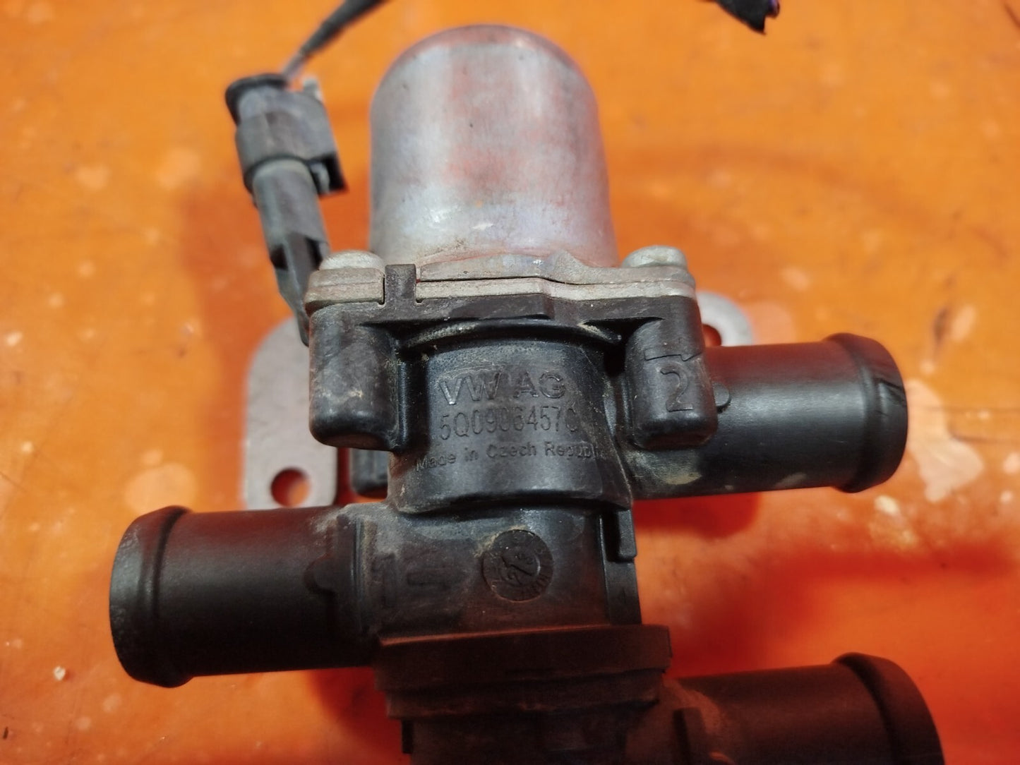 ✅CUPRA BORN V2 Ev 2023 Water Cooler Valve 5Q0906457C Warranty A272 - Image 8