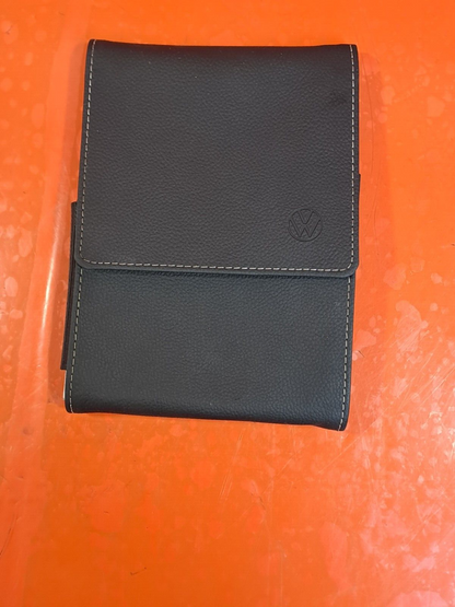 VW TAIGO LIFE 1.0 PETROL 2023 OWNERS MANUAL HANDBOOK Warranty A219 - Image 3