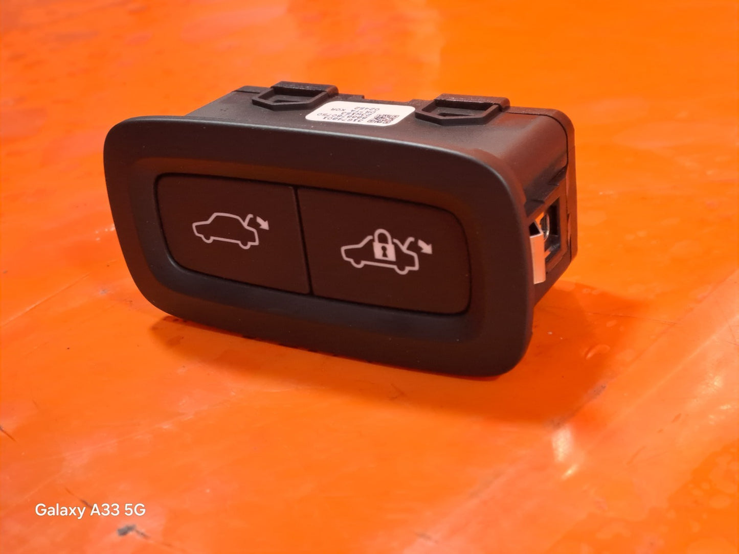 ✅POLESTAR 2 LONG RANGE 2023 TAILGATE OPEN SWITCH 31674801 Warranty A312 - Image 3