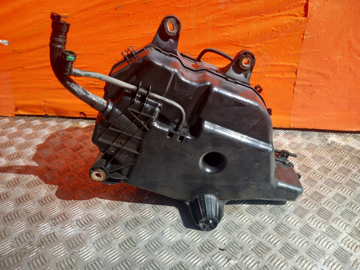 ebay-src:https://i.ebayimg.com/00/s/mtiwmfgxnjaw/z/sjcaaeswixbqmrq0/$_57.jpg
