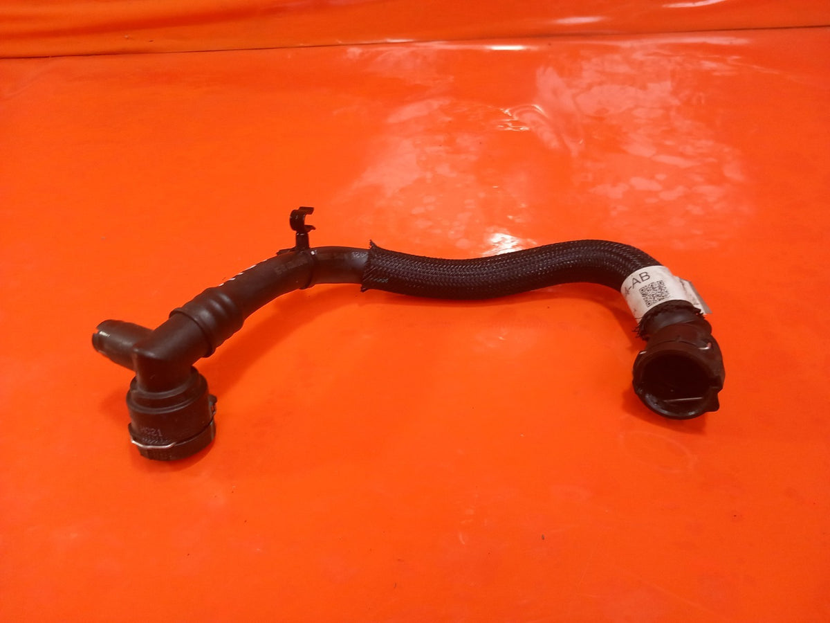 Range Rover Evoque L551 1.5 Petrol 2022 Water Coolant Pipe Hose L8D28D334AB A169 - Image 5