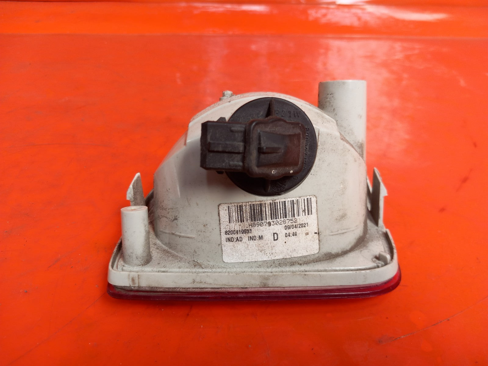 2021 Mercedes W415 Citan Rear Right Fog Light 8200419933 Warranty A399 - Image 7