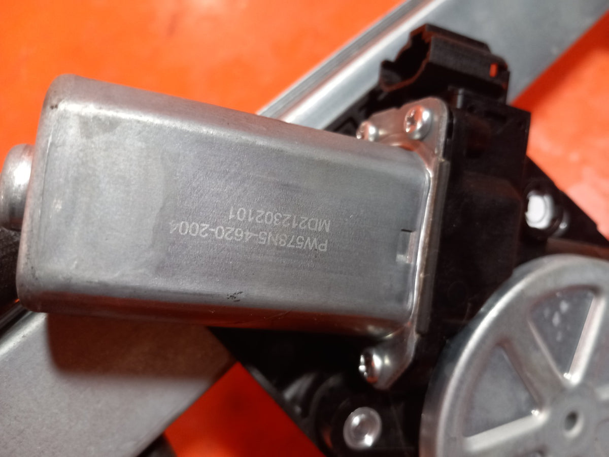 2023 Maxus Deliver 9 Front Left Door Window Regulator Warranty A425 - Image 9