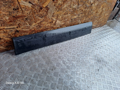 ✅Land Rover Discovery Sport Se Tech Td4 2.0 D 2016 FRONT RIGHT DOOR MOULDING - Image 4