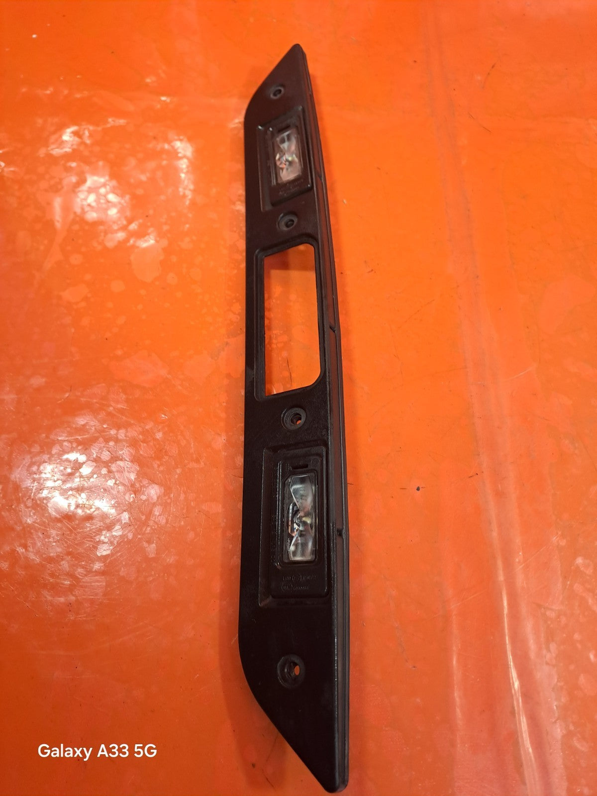 ✅2023 CUPRA FORMENTOR TAILGATE HANDLE WITH NUMBER LIGHTS 5FF827335 WARRANTY A336 - Image 1