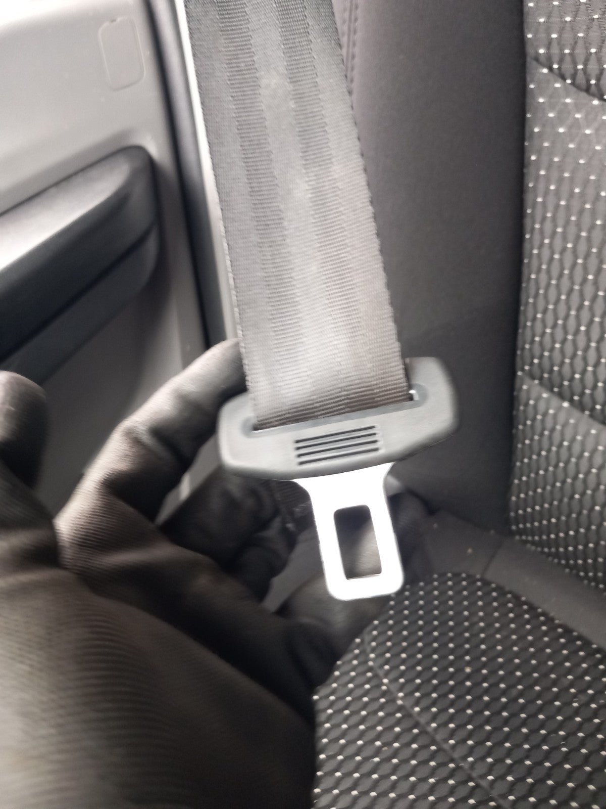 2023 Maxus Deliver 9 Front Right Driver Seat Belt Warranty A425 - Image 4