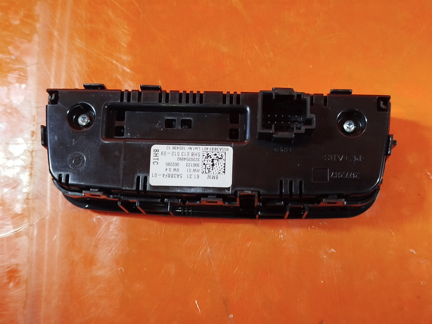 ebay-src:https://i.ebayimg.com/00/s/mtiwmfgxnjaw/z/84aaaeswri9pxj36/$_57.jpg
