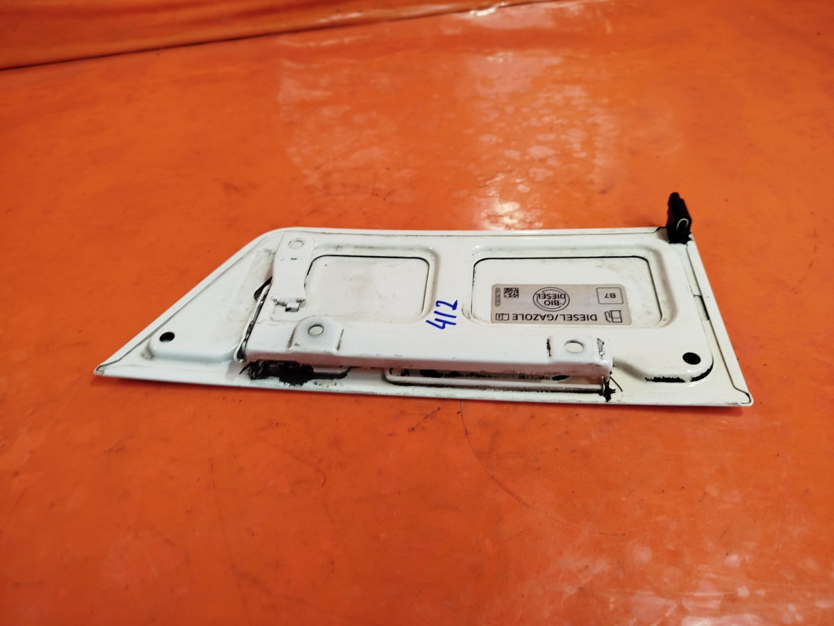 2021 VW Transporter T30 Fuel Filler Flap 04L010012A White B9A Warranty A412 - Image 7