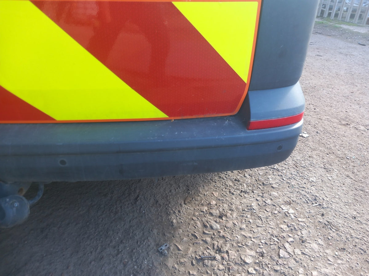 VW Transporter St-Line 2.0 Diesel 2023 Rear Bumper Warranty A416 - Image 4