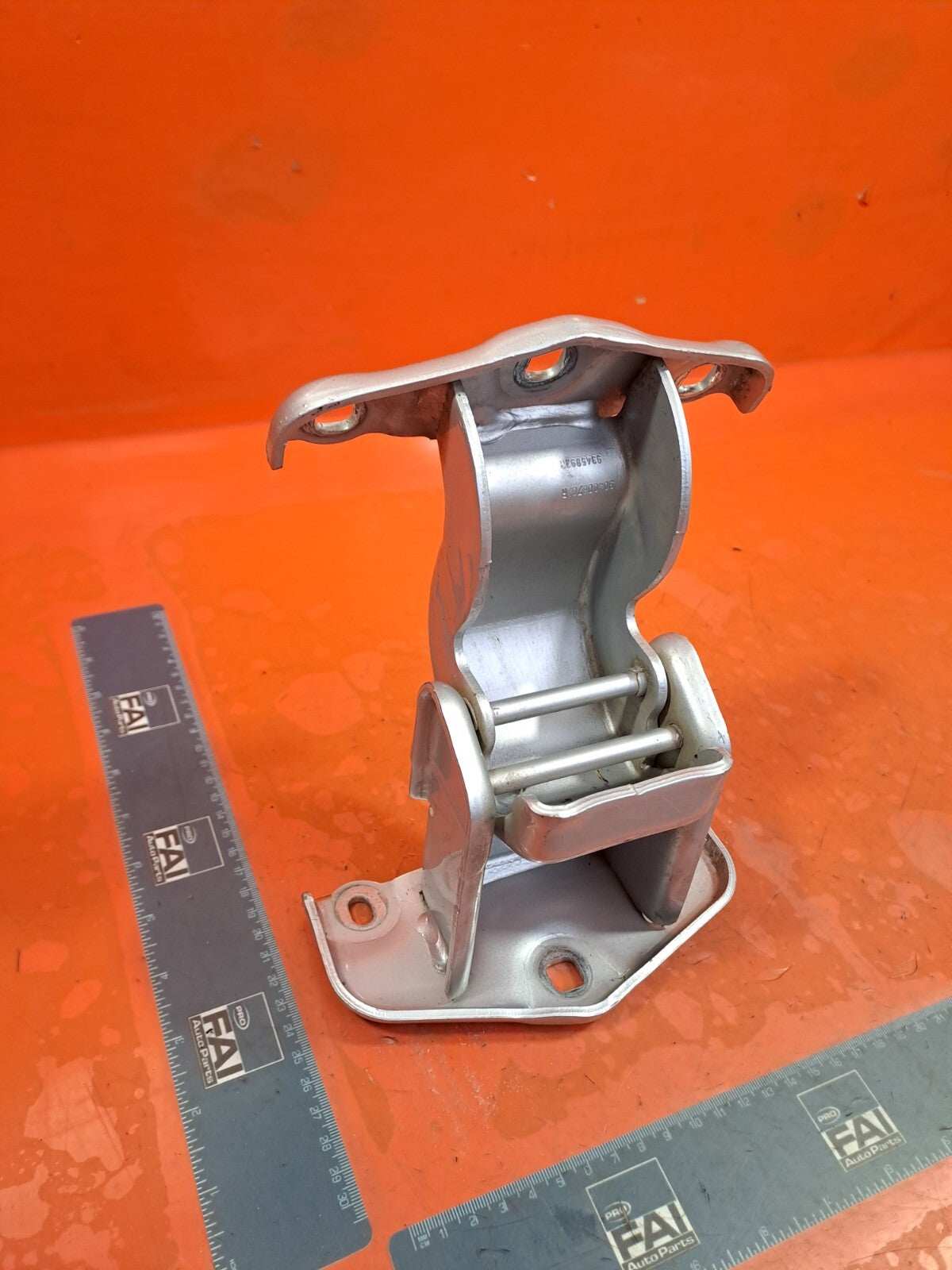 ✅Renault Trafic III 2016 1.6 Diesel REAR LEFT UPPER DOOR HINGE 90400670R A256 - Image 2