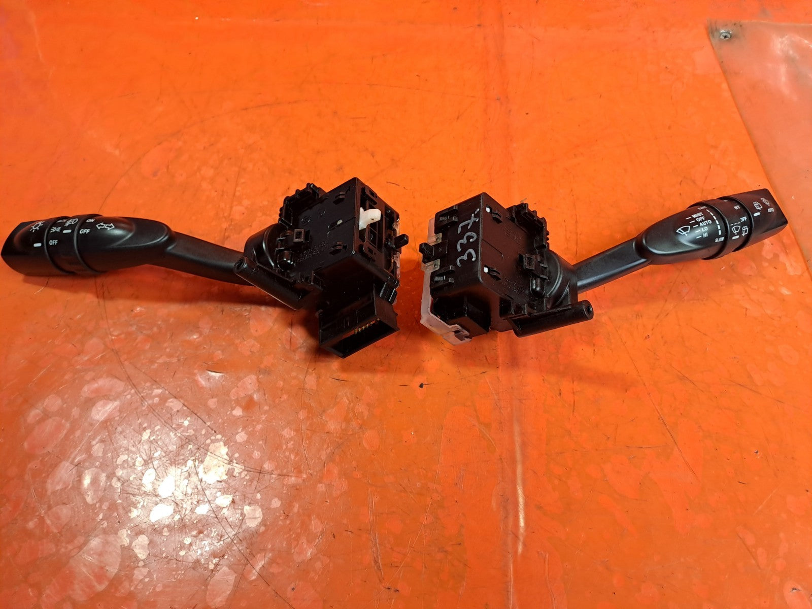 ✅SSANGYONG KORANDO 2015 INDICATOR STALK SWITCH & WIPER CONTROL SWITCH STALK - Image 1