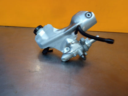VW GOLF MK8 2.0 DIESEL 2016-2021 BRAKE FLUID TANK 0204839697 Warranty A001 - Image 10