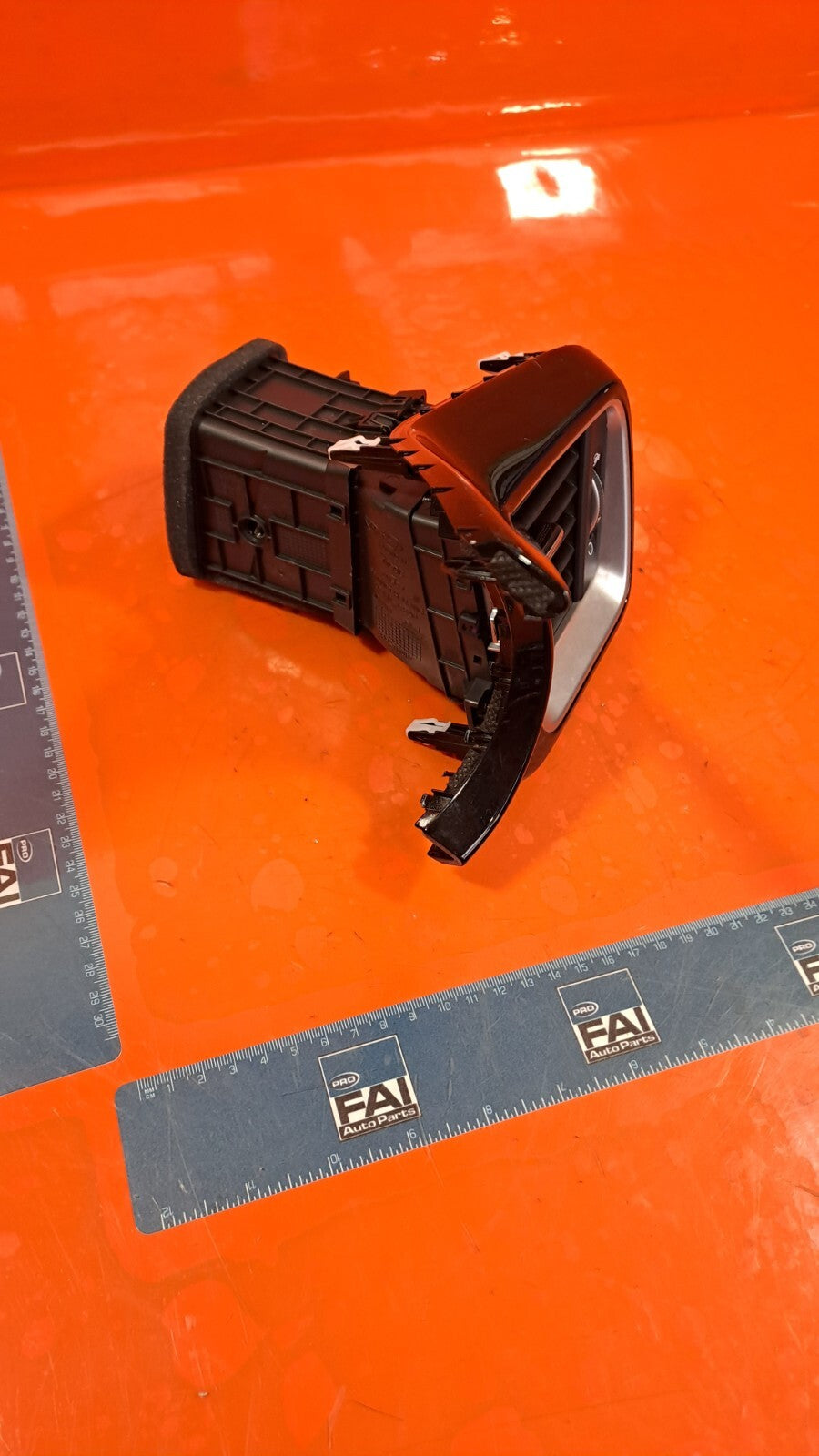 KIA XCEED 1.5 PETROL 2021 FRONT RIGHT DASHBOARD AIR VENT 97480-J7BA0 Warranty - Image 12