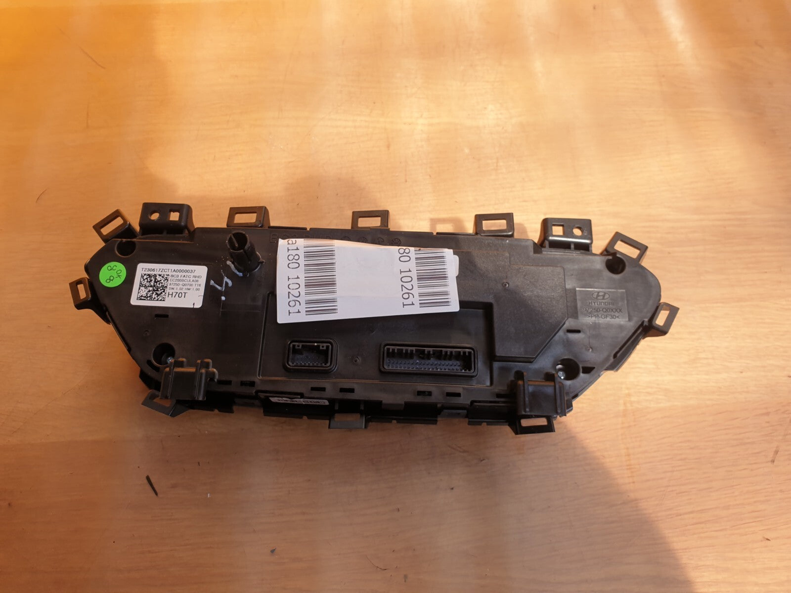 HYUNDAI I20 ULTIMATE 1.0 PETROL 2023 CLIMATE CONTROL SWITCH PANEL 97250-Q0700 - Image 7