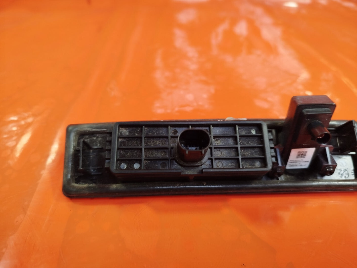 ✅Tesla Model 3 Long Range 2020 TAILGATE REAR VIEW CAMERA 1095949-00-E Warranty - Image 8