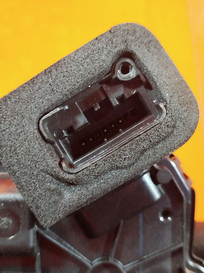 ebay-src:https://i.ebayimg.com/00/s/mtywmfgxmjaw/z/bw4aaeswmjvpb3f-/$_57.jpg