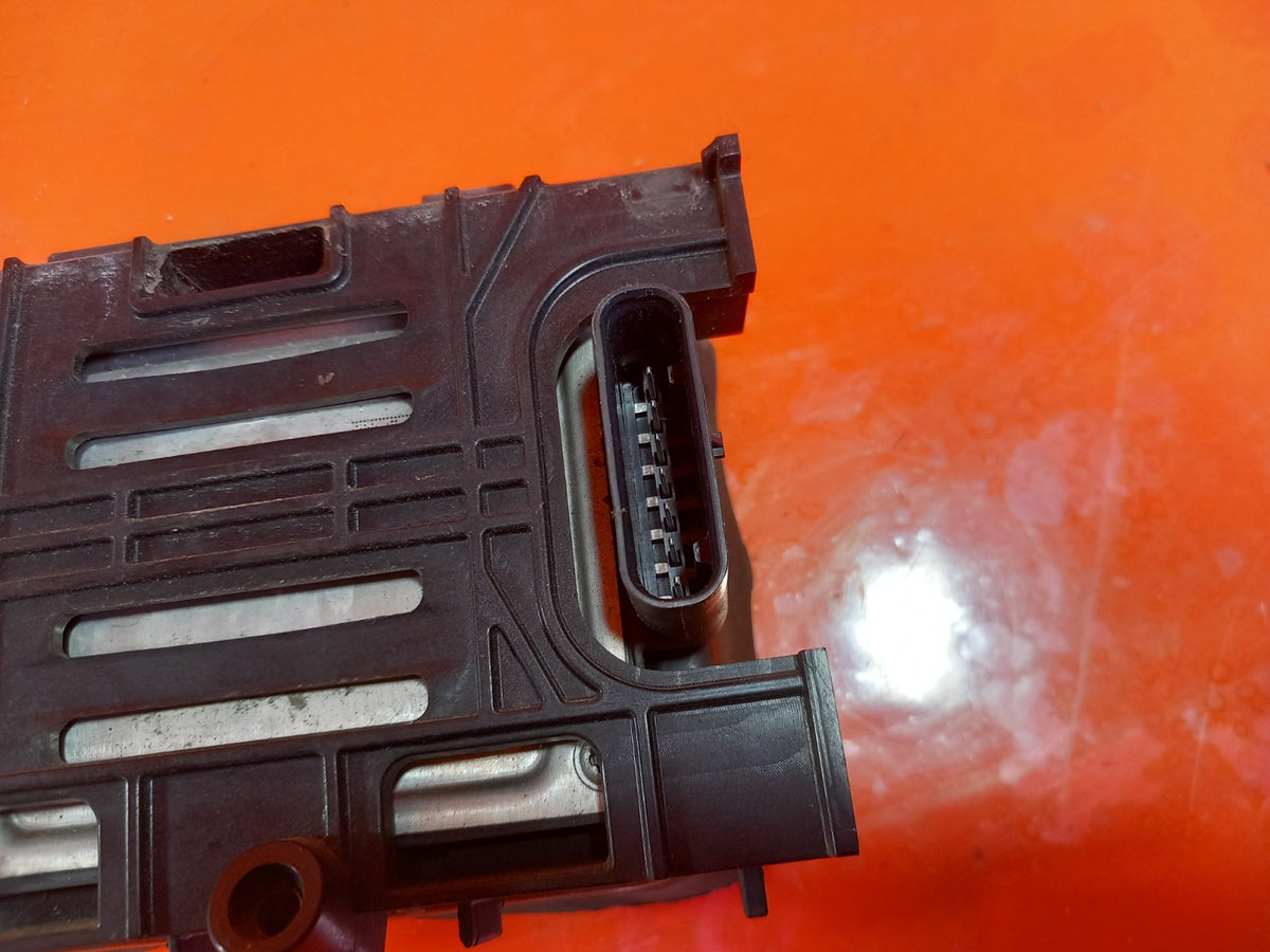 2021 VW Transporter T30 Distance Radar Sensor 2Q0907561C Warranty A412 - Image 8