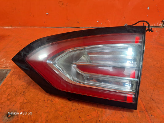 ✅FORD GALAXY ZETEC 2.0 DIESEL 2018 REAR RIGHT INNER TAIL LIGHT EM2B-13A602-AH - Image 1