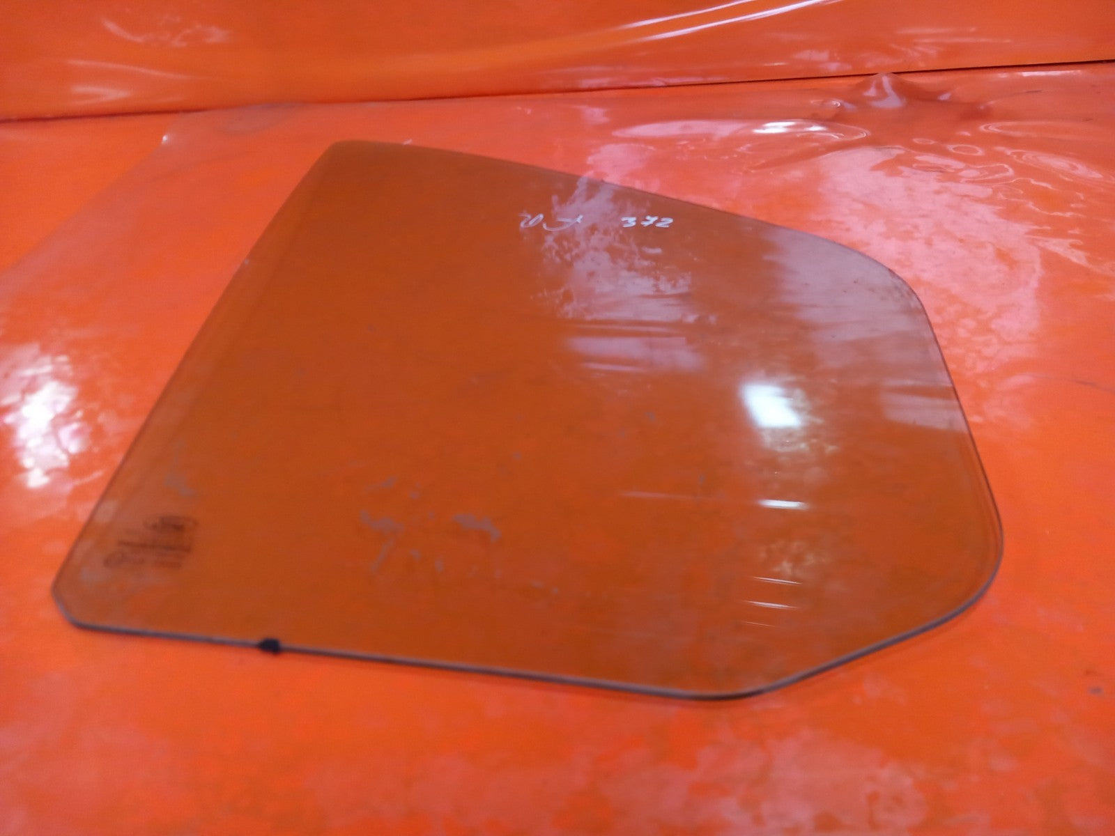 Ford Transit Custom 2.0 Diesel 2021 Front Right Quarter Window Glass BK21V21418A - Image 3