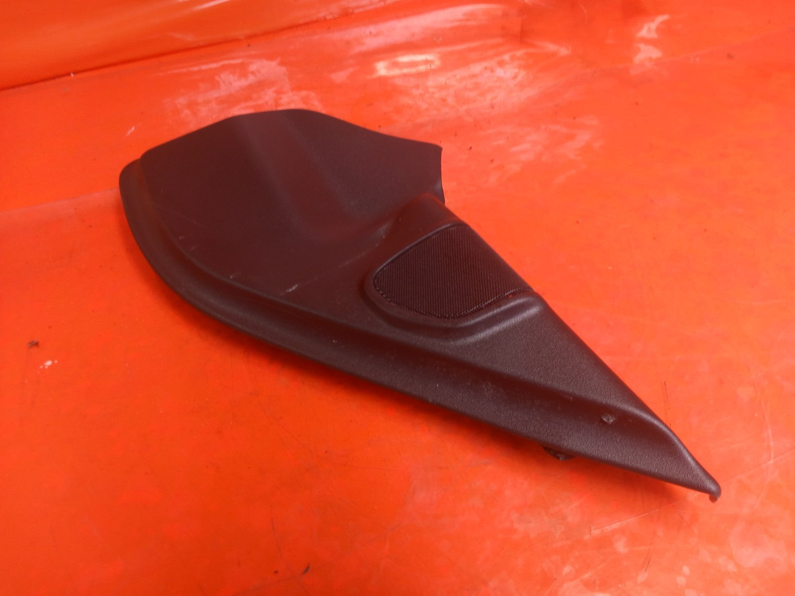 Land Rover Defender L663 3.0 Diesel 2025 Left Side Door Tweeter Cover L8B223917A - Image 4