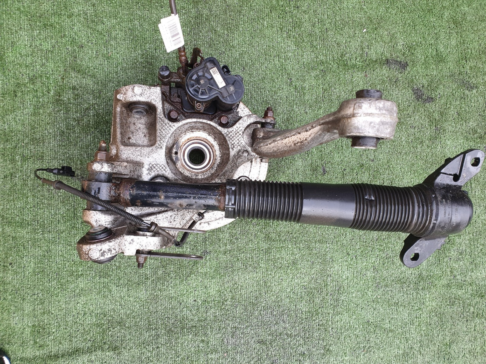 ✅Land Rover Discovery Sport 2016 Rear Left Suspension Leg Hub GK72-18A145 A111 - Image 12