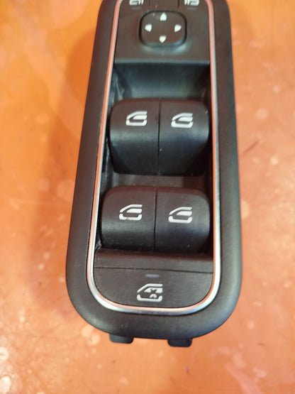 ✅2019 MERCEDES A CLASS W177 FRONT RIGHT WINDOW SWITCH A1679050001 +WARRANTY A260 - Image 2