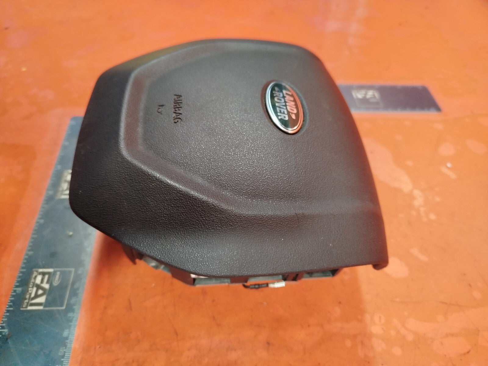 ebay-src:https://i.ebayimg.com/00/s/mtiwmfgxnjaw/z/zsoaaoswzvdnib-t/$_57.jpg