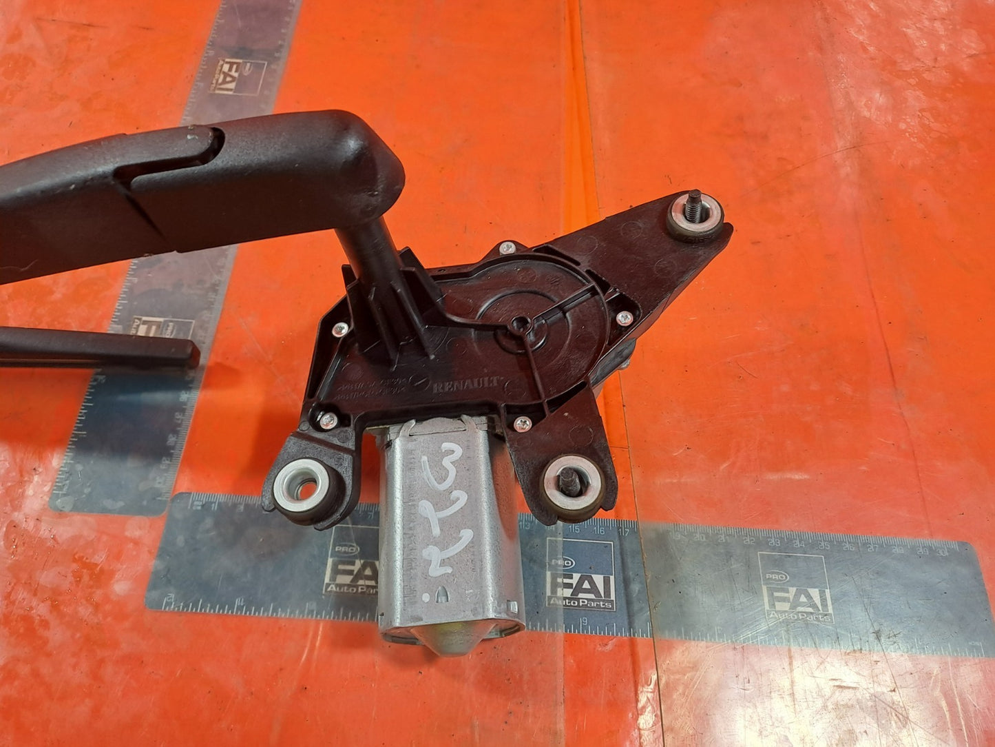ebay-src:https://i.ebayimg.com/00/s/mtiwmfgxnjaw/z/gpaaaeswrxvpon8b/$_57.jpg