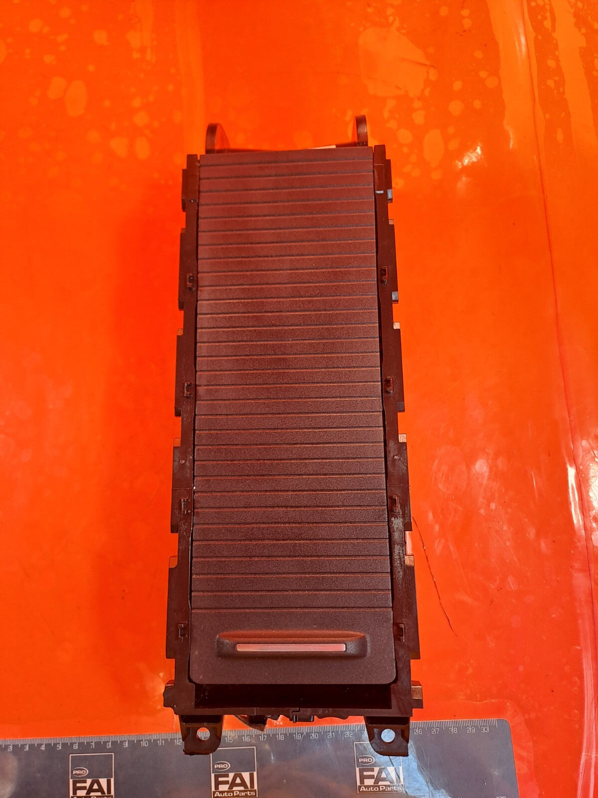 ✅FORD FOCUS ST-LINE 1.0 PETROL 2024 CENTRE CONSOLE STORAGE COMPARTMENT A267 - Image 1