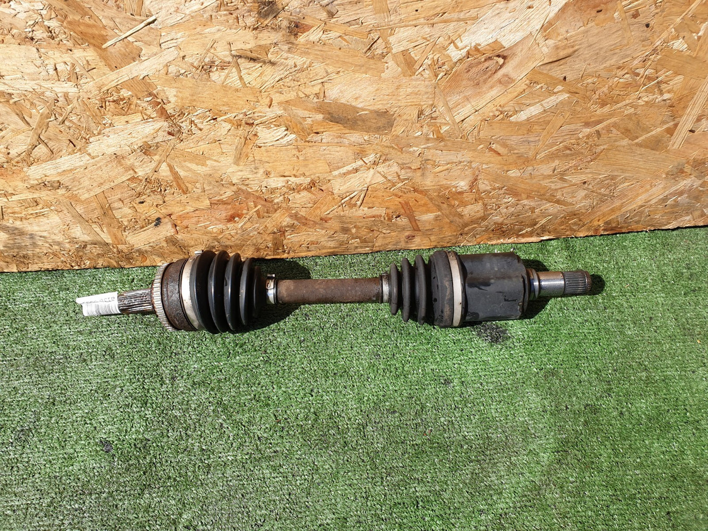 ✅2016 Ssangyong Korando 2.2 Diesel Front Left Manual Driveshaft 41300-34111 A138 - Image 3