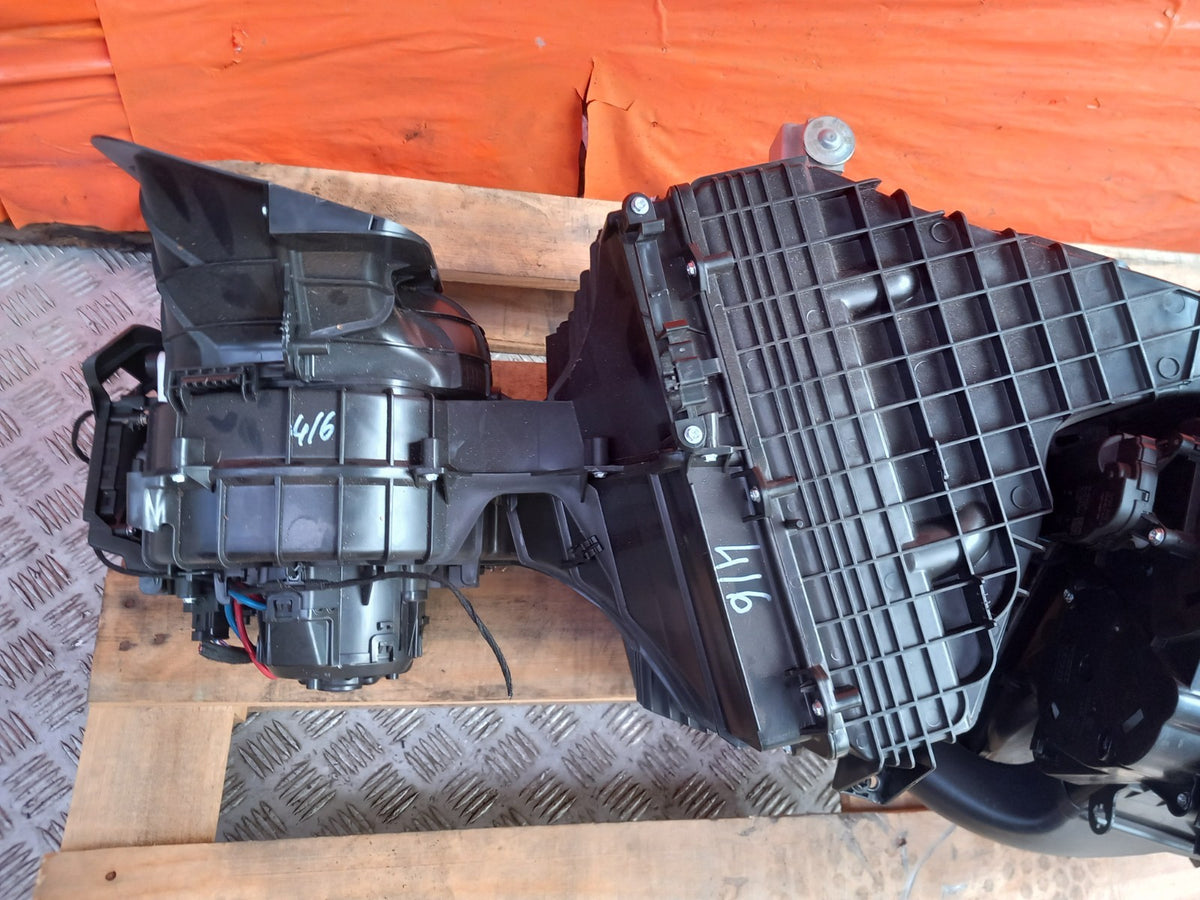 ebay-src:https://i.ebayimg.com/00/s/mtiwmfgxnjaw/z/az4aaeswkg5qzmq1/$_57.jpg