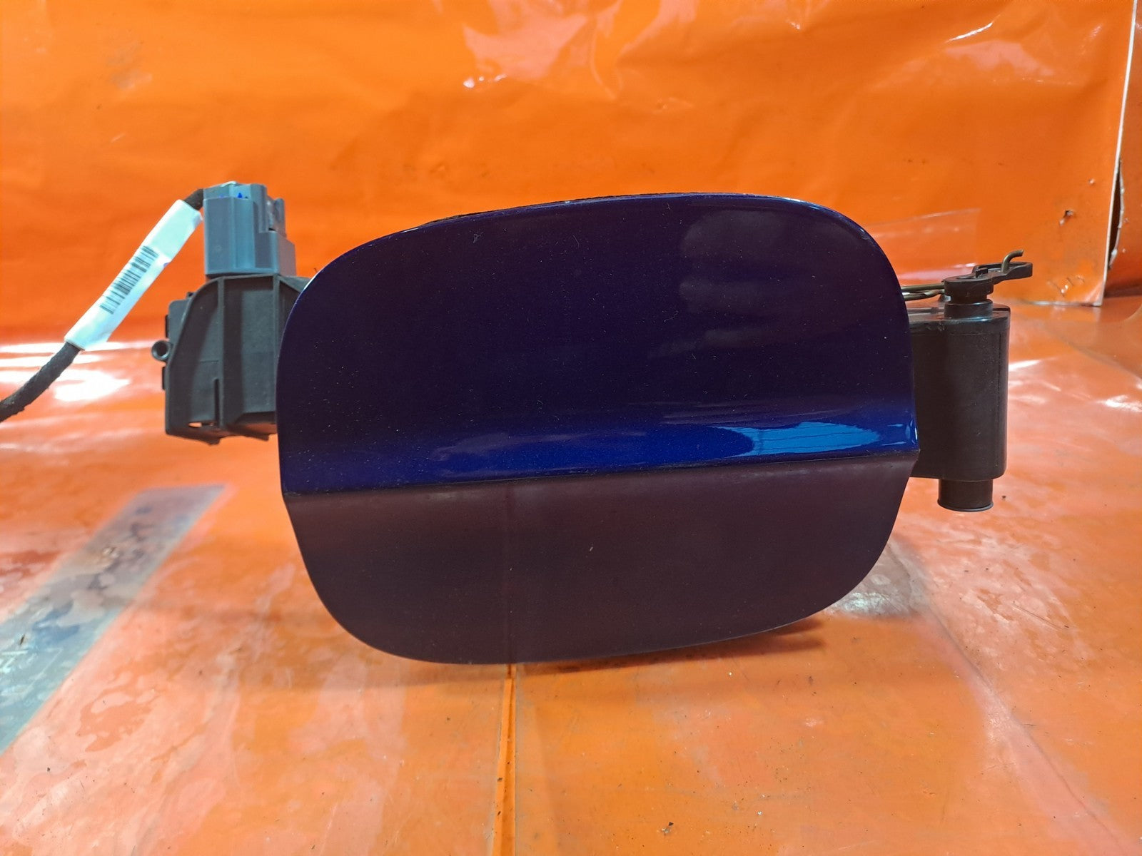 ✅FORD MONDEO MK5 2.0 DIESEL 2016 FUEL FILLER FLAP COVER BLUE DG93220A20AB A254 - Image 1