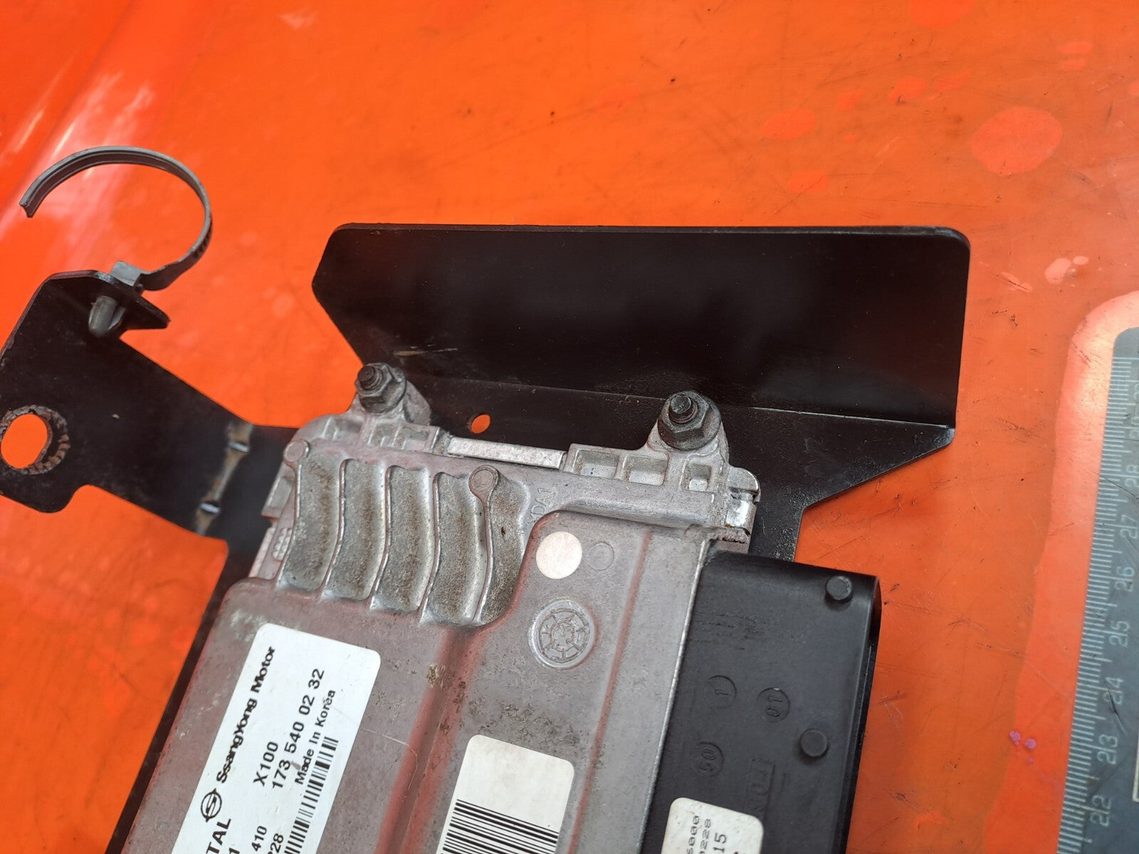 ✅SSANGYONG TIVOLI EX 1.6 PETROL 2015 ENGINE CONTROL MODULE ECU 1735400232 A221 - Image 5