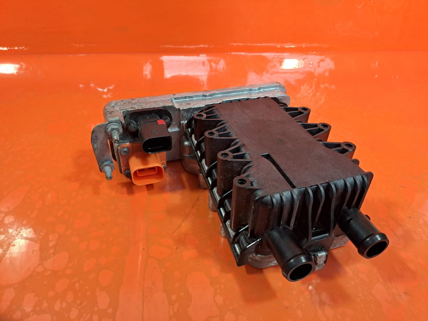 ebay-src:https://i.ebayimg.com/00/s/mtiwmfgxnjaw/z/yr0aaoswjlrm8~2u/$_57.jpg
