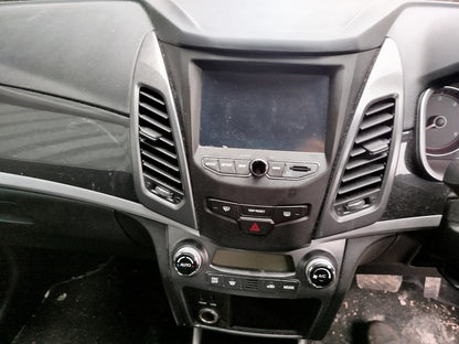 ✅SSANGYONG KORANDO 2.2 DIESEL 2018 RADIO MEDIA HEAD UNIT Warranty A329 - Image 2