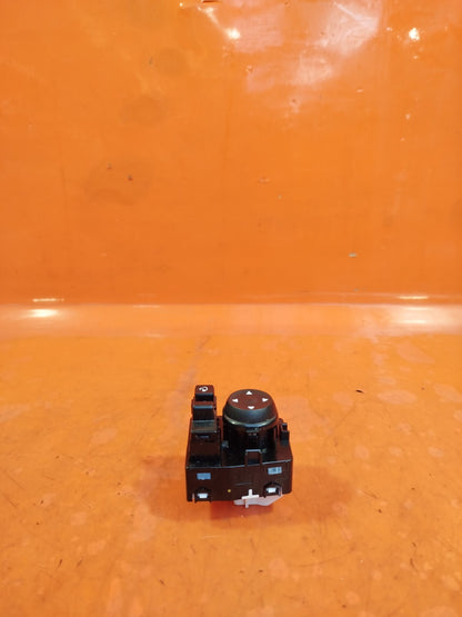 ebay-src:https://i.ebayimg.com/00/s/mtywmfgxmjaw/z/meaaaoswajjnhvpo/$_57.jpg