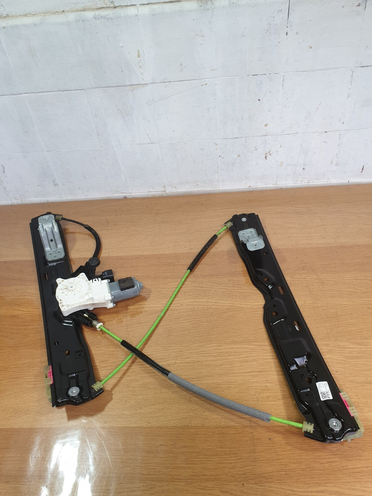 ✅Jaguar F-Pace 3.0 Petrol 2017 FRONT LEFT WINDOW REGULATOR HK83-23201AE Warranty - Image 1
