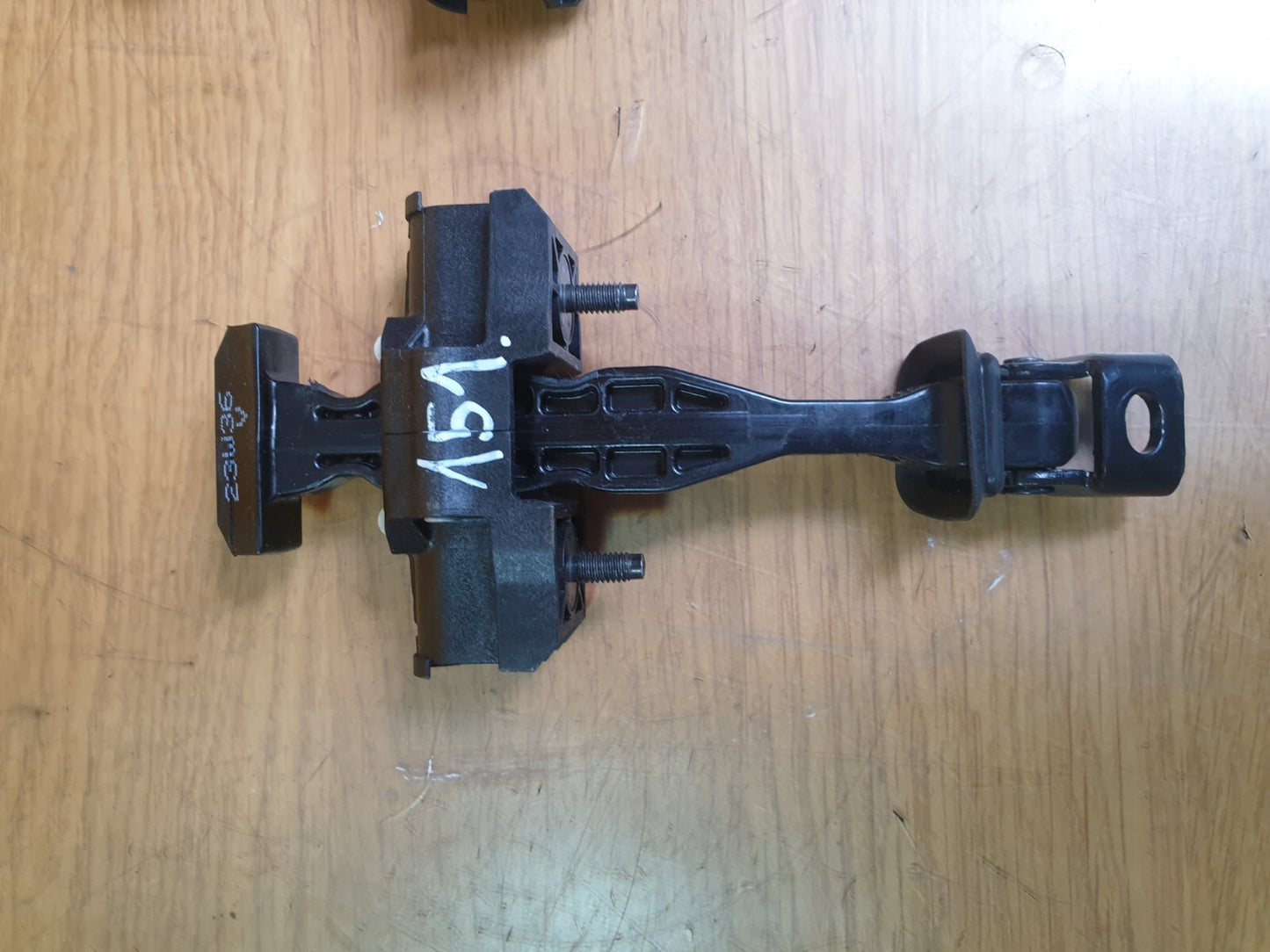 2023 BMW 1 Series F40 Front and Rear Door Check Strap 7447993 7448039 Warranty - Image 2